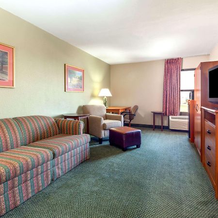 Baymont By Wyndham Amarillo East Hotel Eksteriør billede